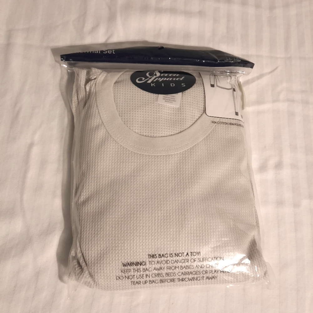 Boys thermal set Size 16-18